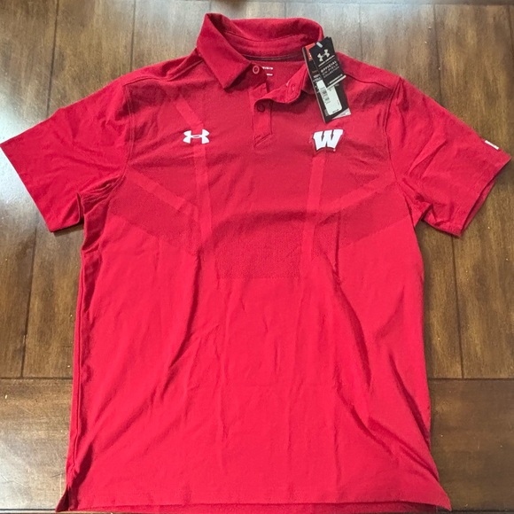 Wisconsin Badgers Under Armour Polo Adult Size Medium NWT - Picture 1 of 2